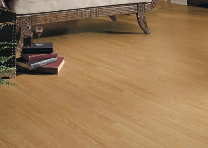OAK HONEY Laminated Wood Flooring